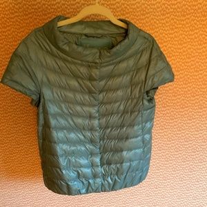 Herno Cap-Sleeve Snap-Front Quilted Puffer Jacket